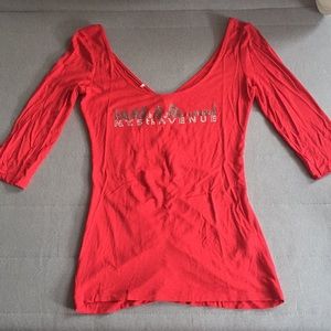 Size M off the shoulder NYC quarter length sleeve